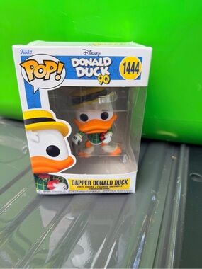 Funko Dapper Donald Duck Green & Yellow Vinyl‎ Figure #1444